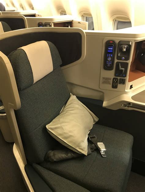 cathay pacific 777 business class